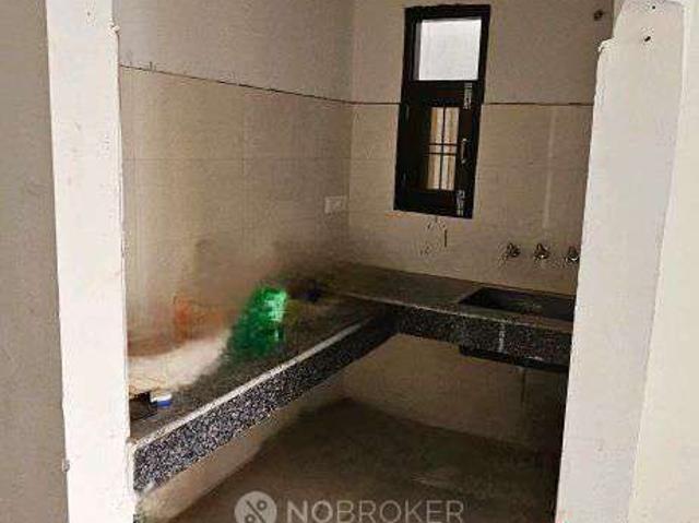 Property for rent in Hariana