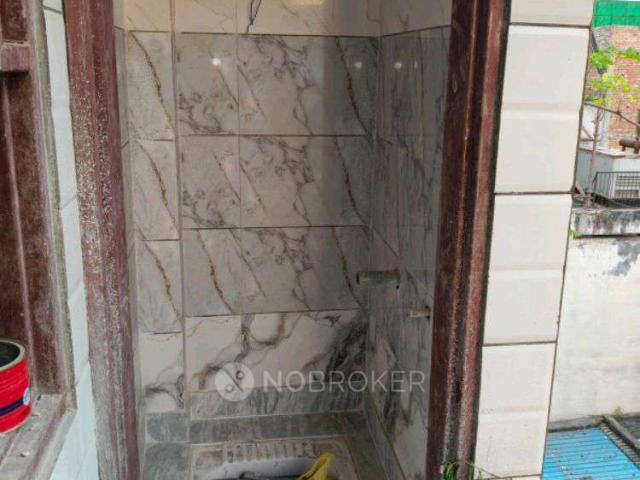 Property for rent in North West Delhi, Deri