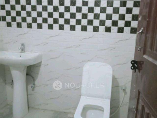 Property for rent in Hariana