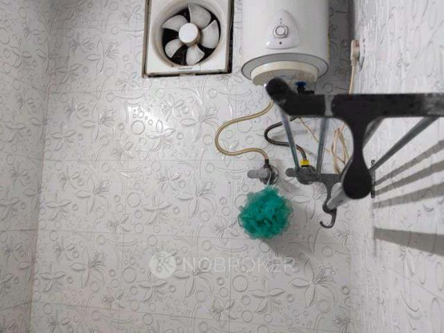 Property for rent in North West Delhi, Deri