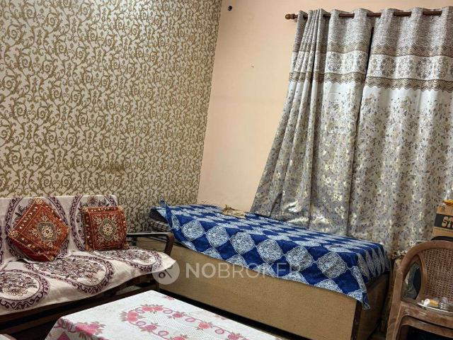Property for rent in South Delhi, Deri
