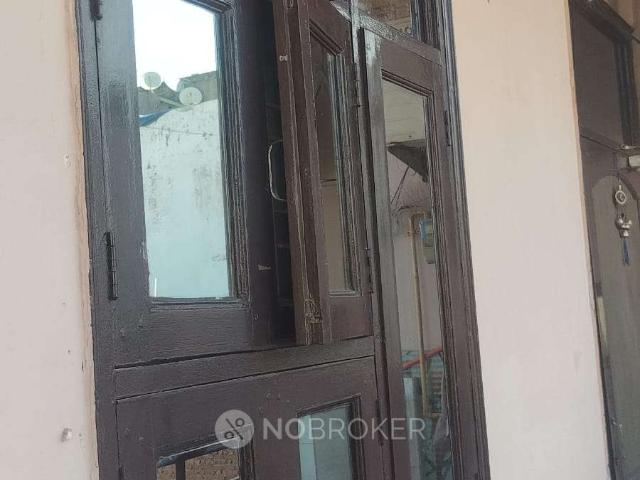 Property for rent in South Delhi, Deri