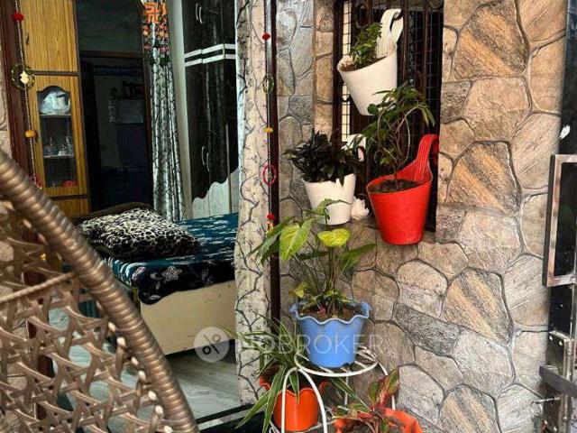 Property for rent in South West Delhi, Deri