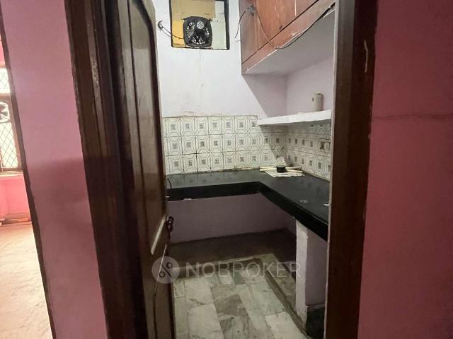 Property for rent in North Delhi, Deri
