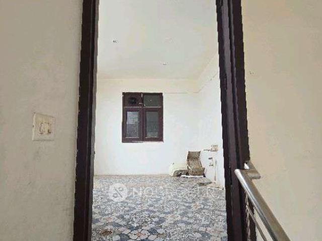 Property for rent in Hariana
