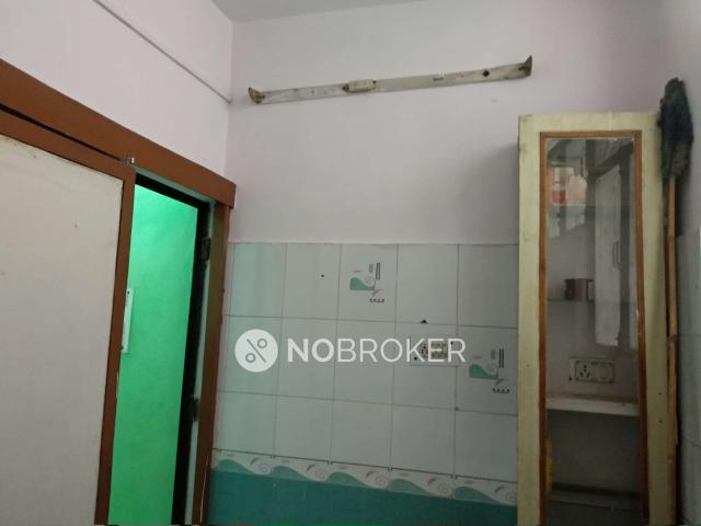 Property for rent in Deri