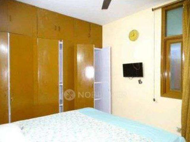 Property for rent in Deri