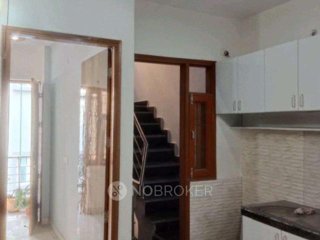 Property for rent in East Delhi, Bahlolpur