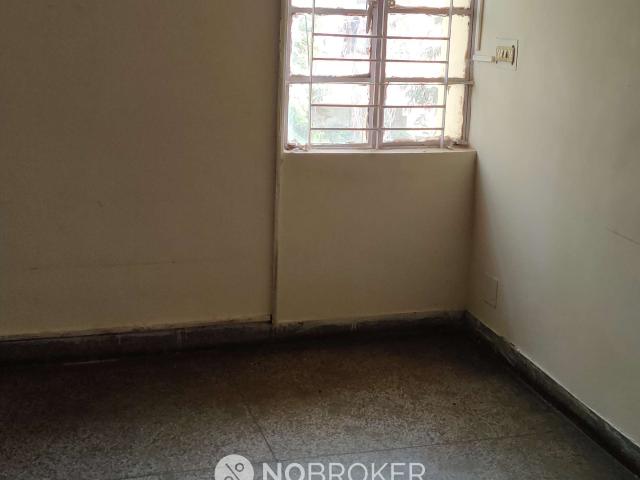 Property for rent in Deri