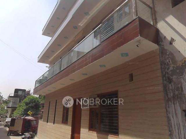 Property for rent in Hariana