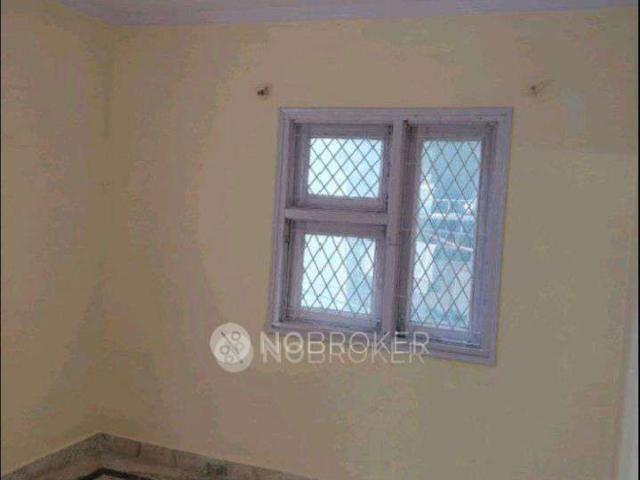 Property for rent in Deri