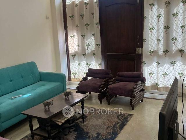 Property for rent in Deri