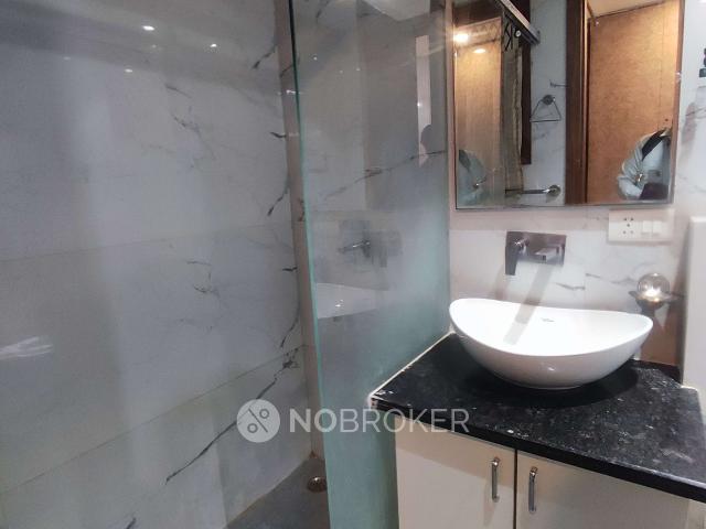 Property for rent in Deri
