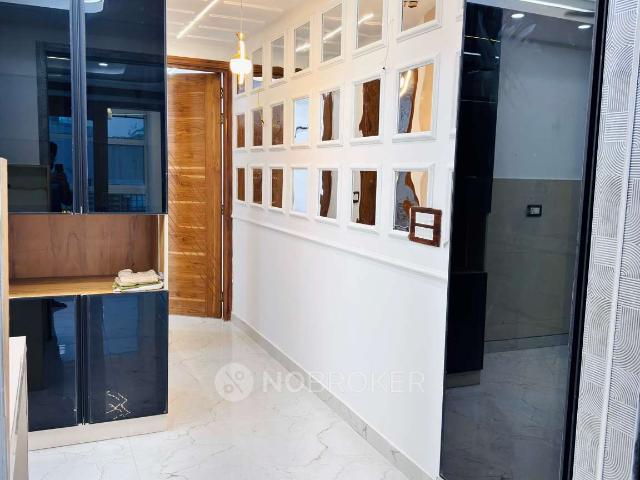 Property for rent in Deri