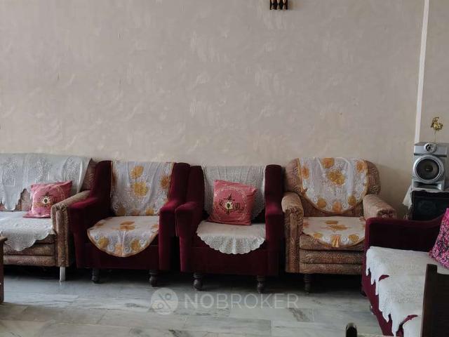 Property for rent in West Delhi, Deri