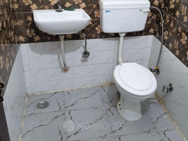 Property for rent in Hariana