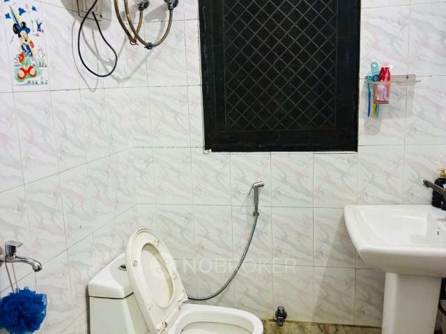 Property for rent in East Delhi, Deri