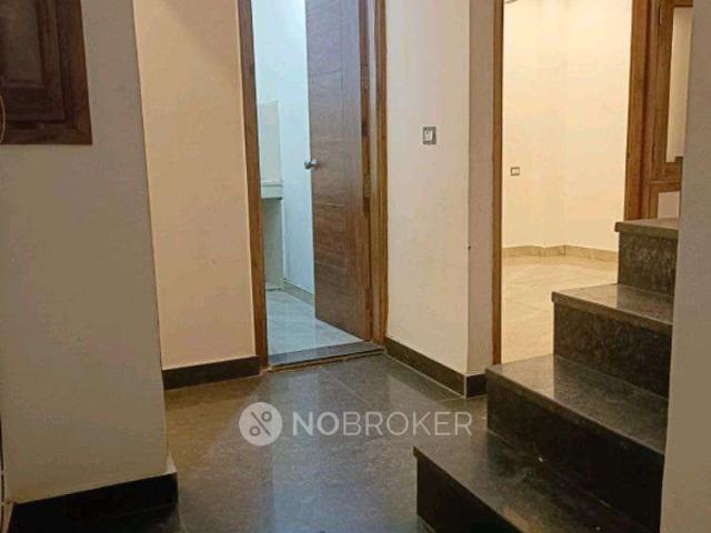 Property for rent in Deri