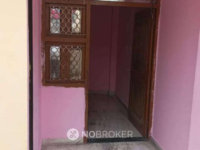 Property for rent in Deri