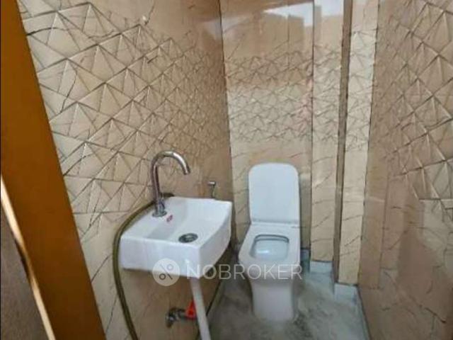 Property for rent in West Delhi, Deri