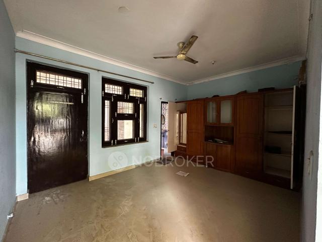 Property for rent in Hariana