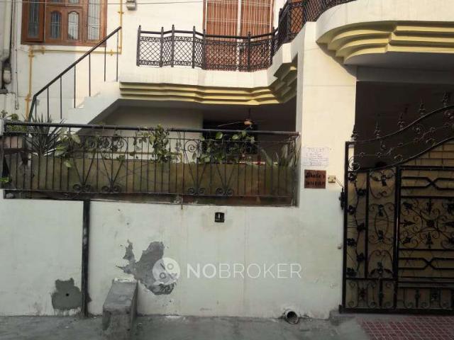 Property for rent in Hariana