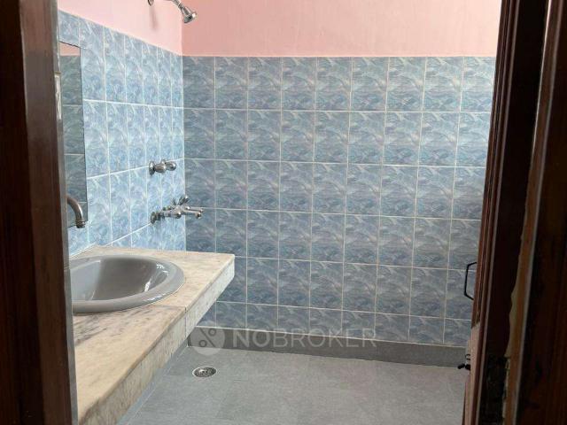 Property for rent in Hariana