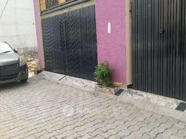 Property for rent in Hariana