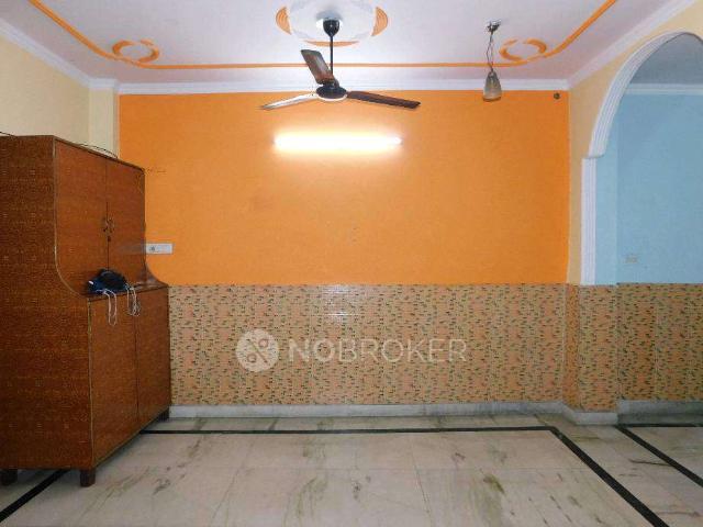 Property for rent in Mayur Vihar, Delhi