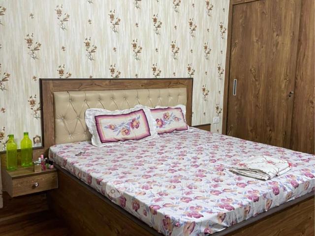 Property for rent in East Delhi, Deri