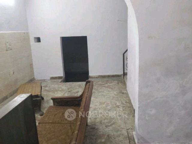 Property for rent in West Delhi, Deri