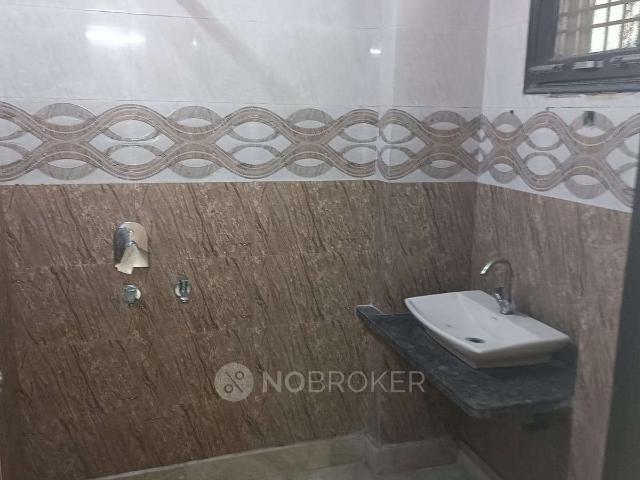 Property for rent in West Delhi, Deri