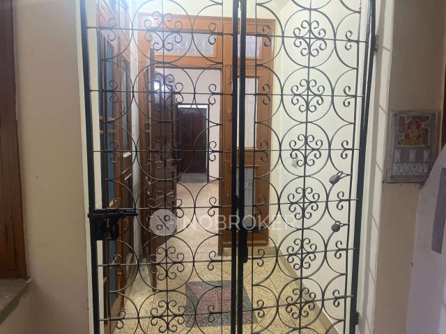 Property for rent in North West Delhi, Deri