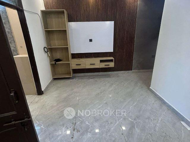 Property for rent in North West Delhi, Deri