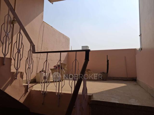 Property for rent in South West Delhi, Deri