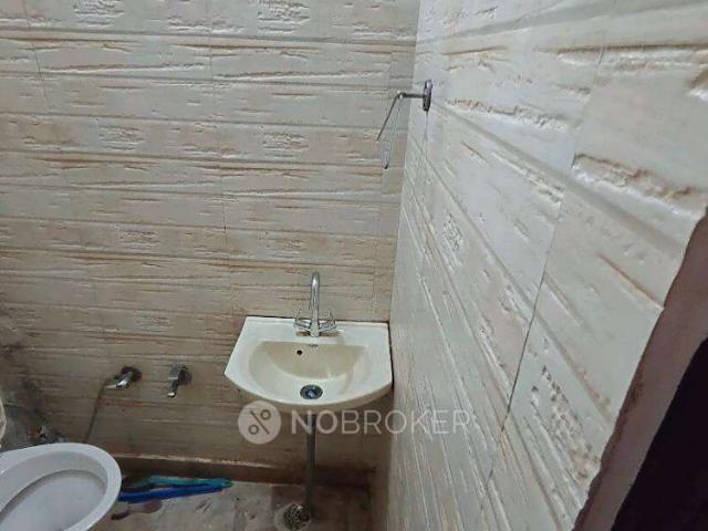 Property for rent in North West Delhi, Deri