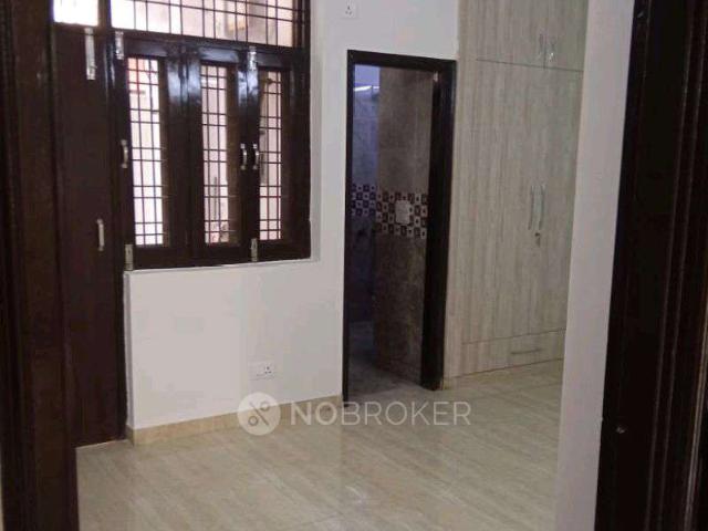 Property for rent in Sector 105, Noida