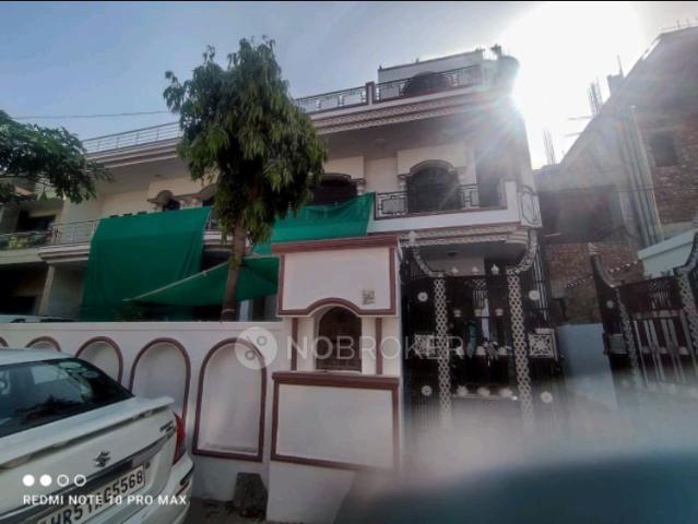 Property for rent in Sector 10, Faridabad