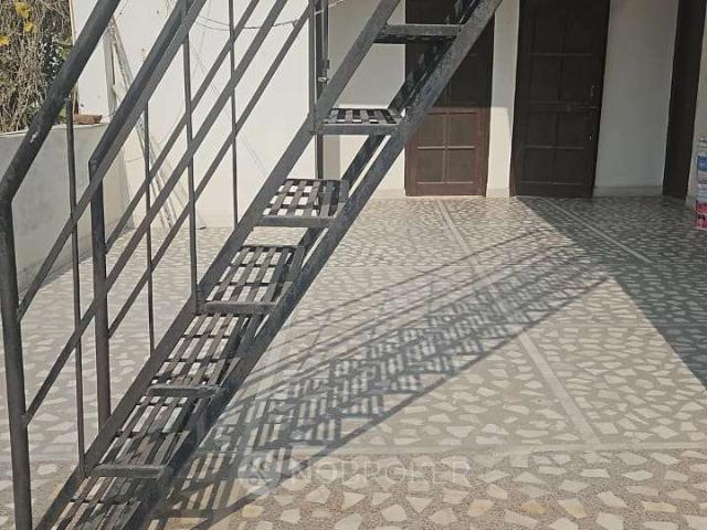 Property for rent in Hariana