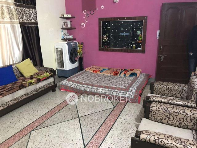 Property for rent in Hariana