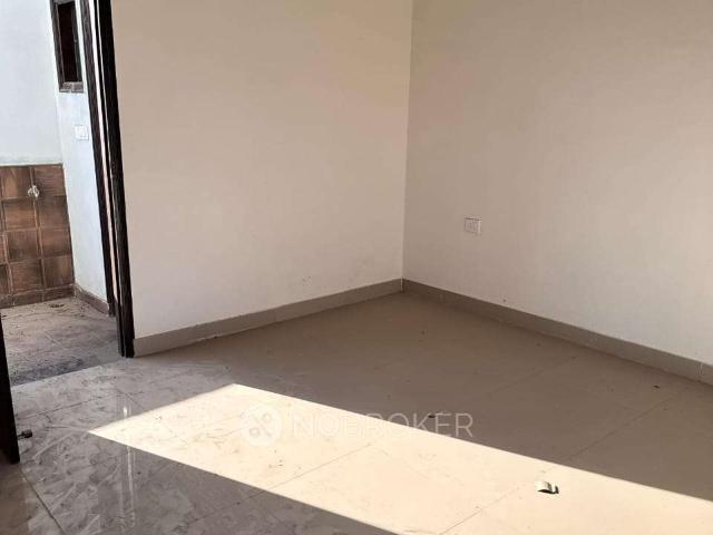 Property for rent in Hariana