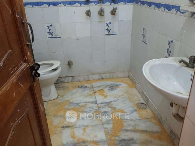 Property for rent in Hariana