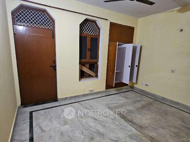 Property for rent in Hariana