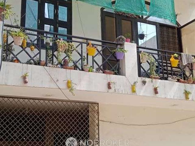 Property for rent in Hariana