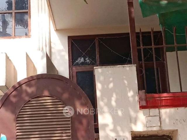 Property for rent in Hariana