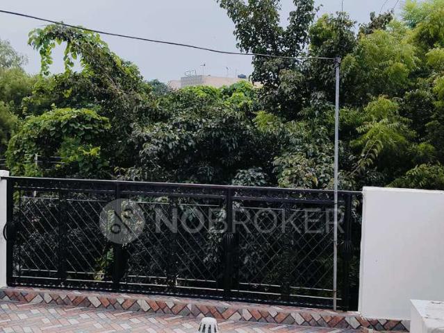 Property for rent in Hariana