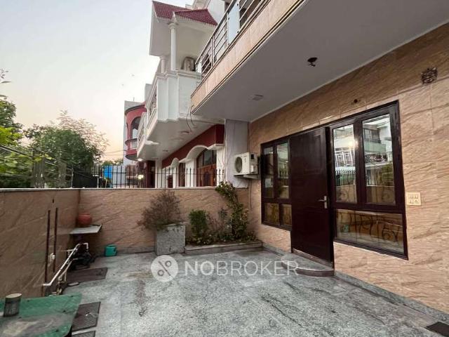 Property for rent in Hariana
