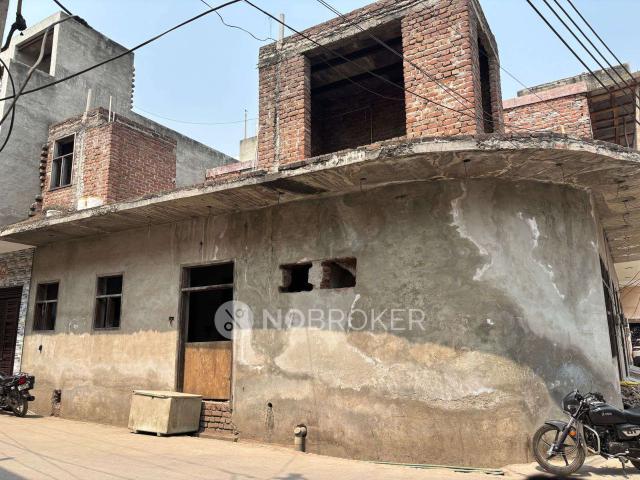 Property for rent in Hariana