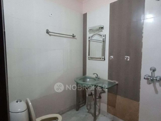 Property for rent in Hariana
