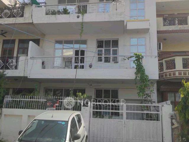 Property for rent in Hariana